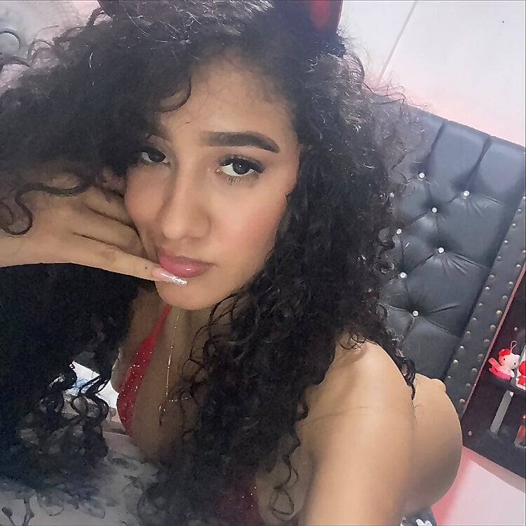 𝐀𝐑𝐈𝐀𝐍𝐍𝐀💋
