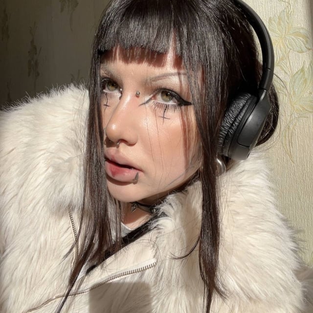 Kira Goth Girl 🖤